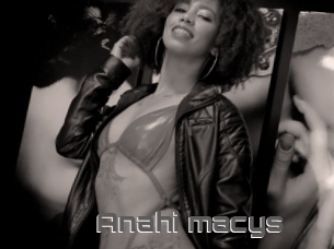 Anahi_macys