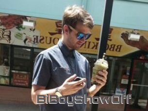 BiBoyShowOff