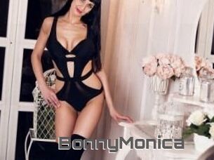 Bonny_Monica