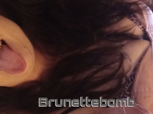 Brunettebomb