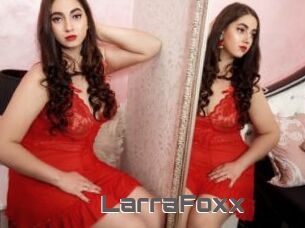 LarraFoxx