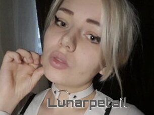 Lunarpetail