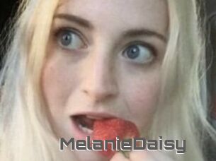 Melanie_Daisy