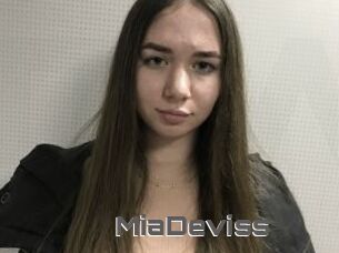 MiaDeviss