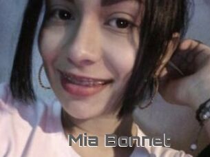 Mia_Bonnet