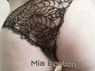 Mia_Boston