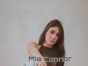 Mia_Connor