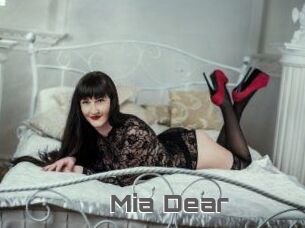 Mia_Dear_