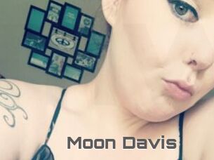 Moon_Davis