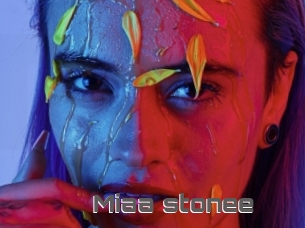 Miaa_stonee