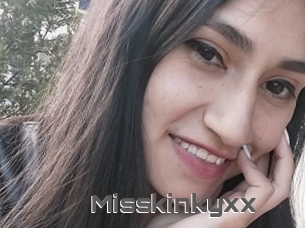 Misskinkyxx