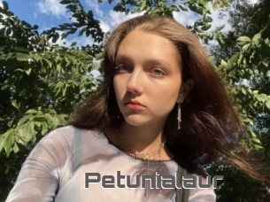 Petunialaur