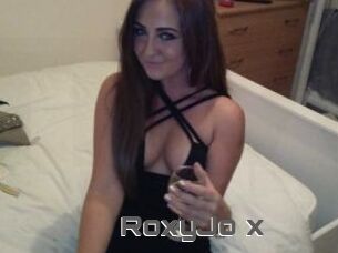 RoxyJo_x